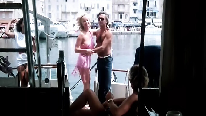 Classico Porno Vintage Di St. Tropez - 1981